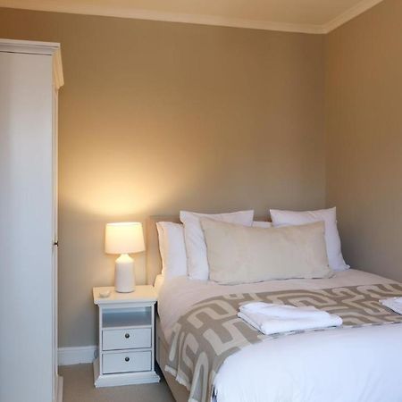 Luxury Living Outside The City Walls - Sleeps Six! 체스터 외부 사진