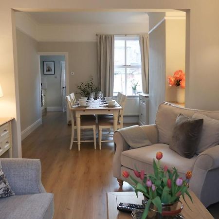 Luxury Living Outside The City Walls - Sleeps Six! 체스터 외부 사진