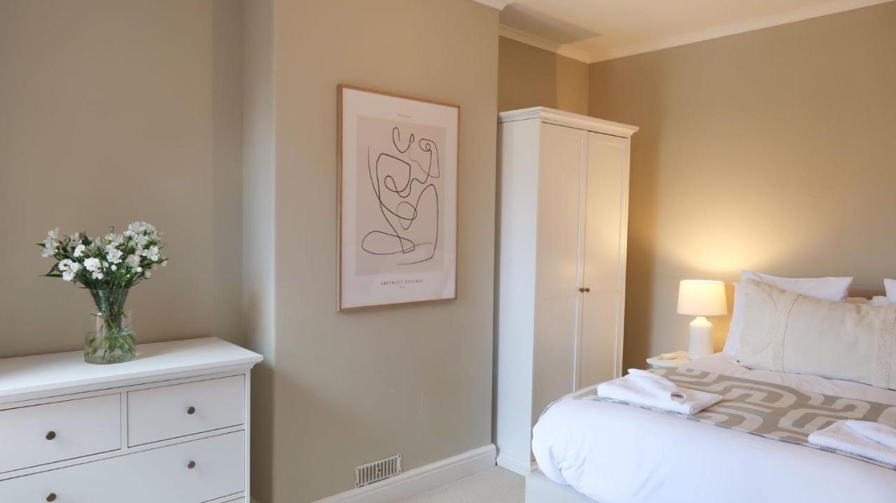 Luxury Living Outside The City Walls - Sleeps Six! 체스터 외부 사진