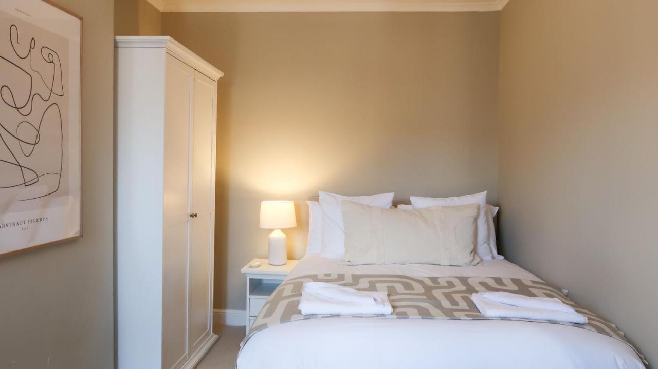 Luxury Living Outside The City Walls - Sleeps Six! 체스터 외부 사진