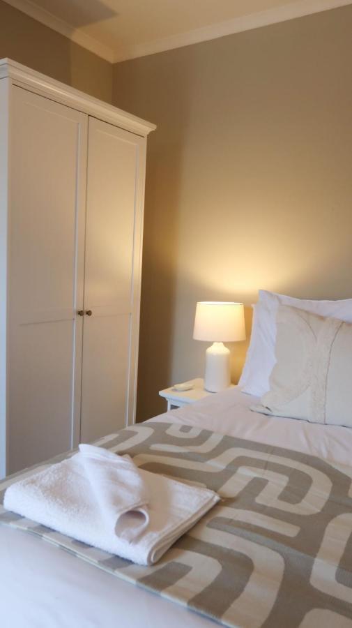Luxury Living Outside The City Walls - Sleeps Six! 체스터 외부 사진